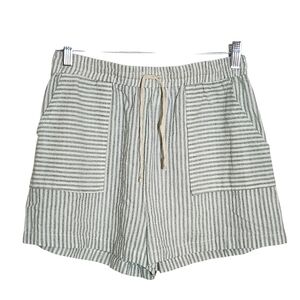 Allie Rose Green and White Stripe Pull-on Shorts Size Medium